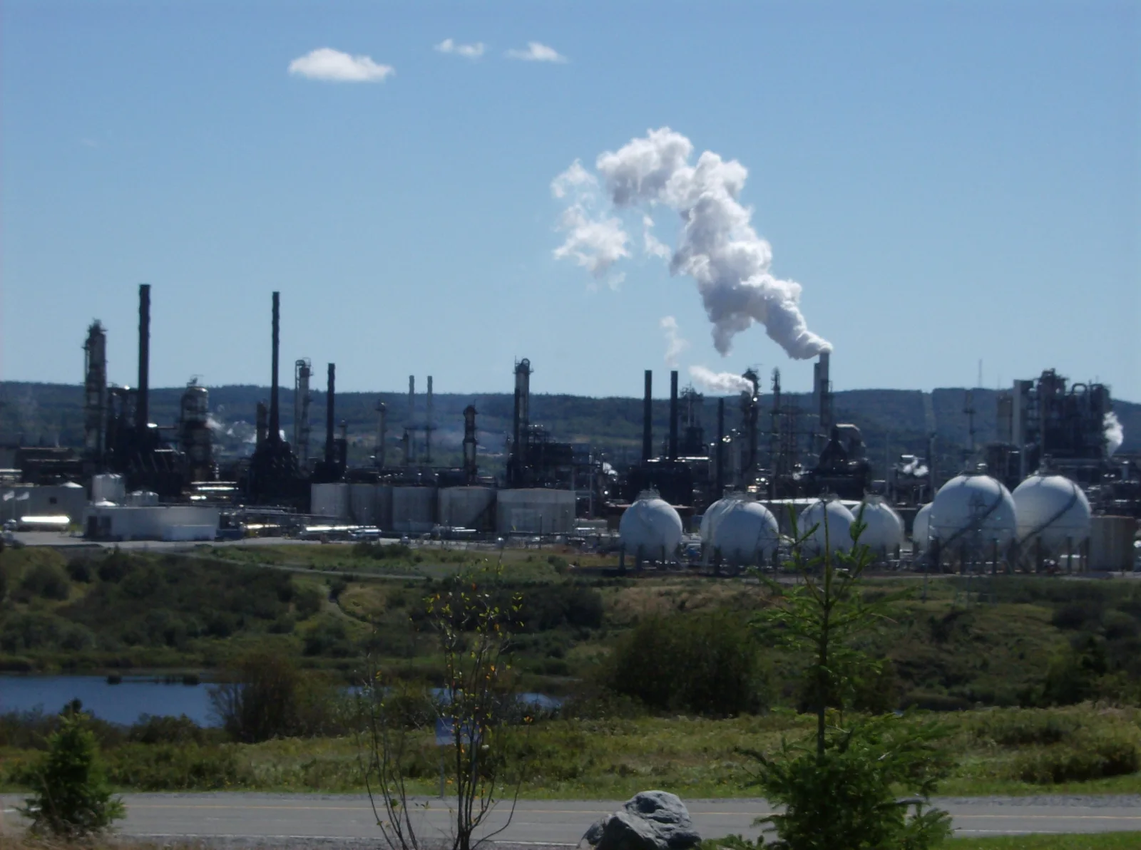 Oil refinery process units illustrating the need to correlate upstream and downstream operating evidence